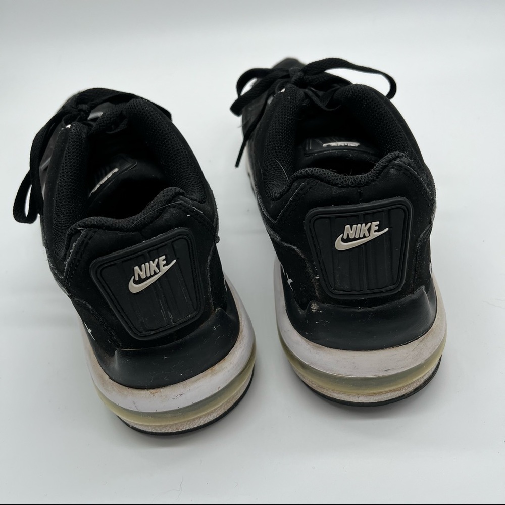 Nike Mens Air Max LTD 407979-092
Black/ White Running Shoes
Sneakers Size 10.5 - Picture 6 of 9
